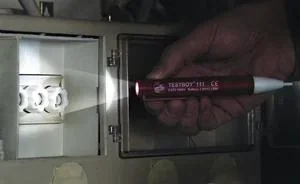 Spannungsprüfer 111 mit optischem & akustischem Signal & Leuchte