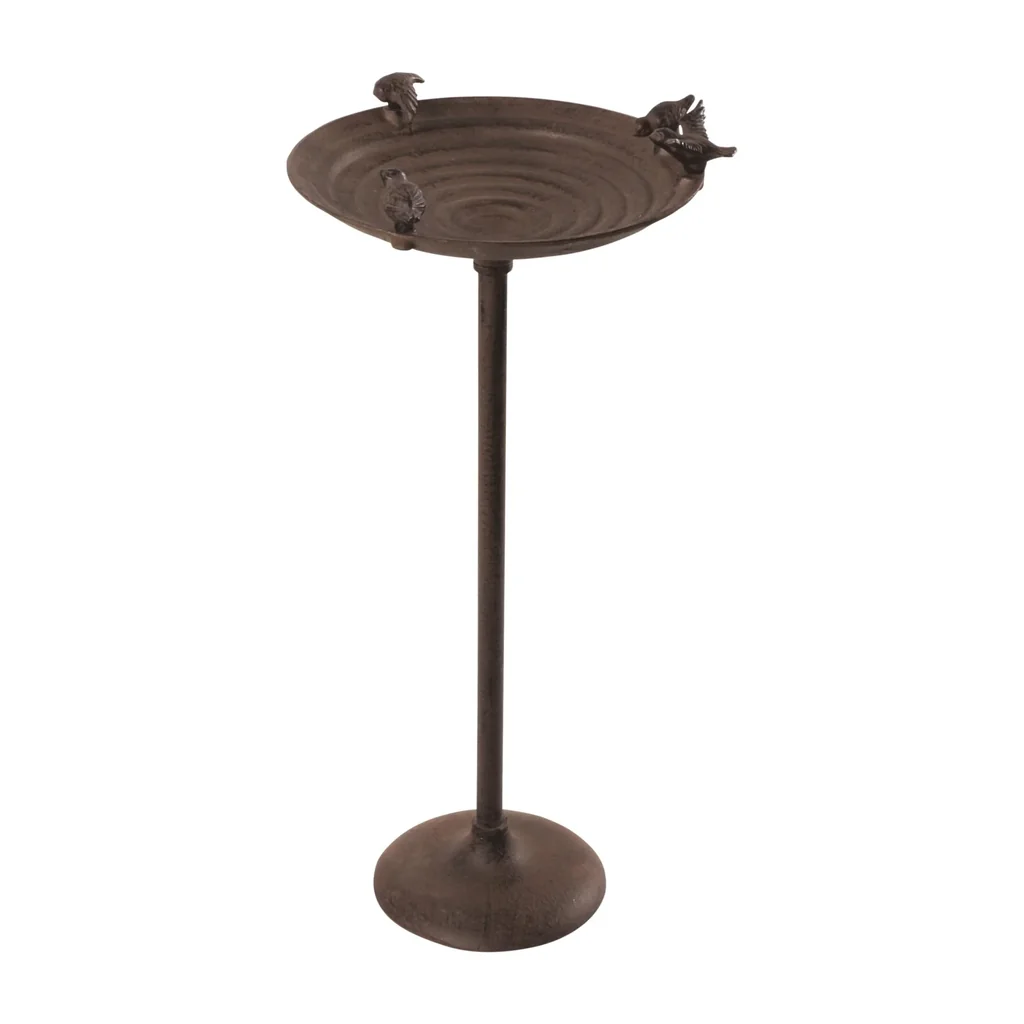 Vogelfutterstation / Vgeltränke mit Vögeln
