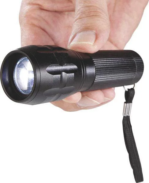 Fokussierbare Taschenlampe aus Aluminium - mit 5 Watt CREE LED