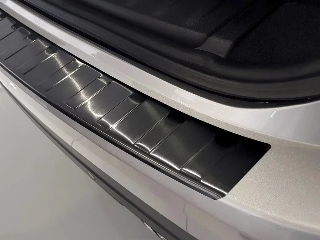 Ladekantenschutz Edelstahl für Jaguar F-Pace - graphite / black, Baujahr 2016>