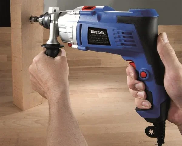 Elektronik Schlagbohrmaschine 1050 Watt, 2-Gang ink. 18-teiligem Makita Bohrer-Set