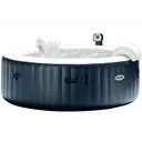 Navy Blase Jacuzzi mit hartem Wasser