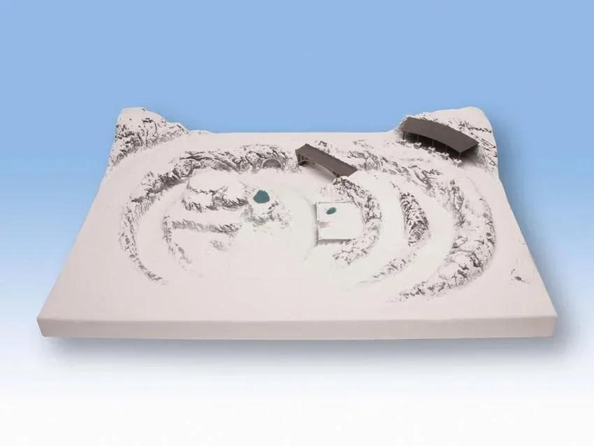 Fertiggelände Interlaken - 75 x 50,5 cm, ca. 13 cm hoch, aus Struktur-Hartschaum, Spur Z, inklusive Gleisplan