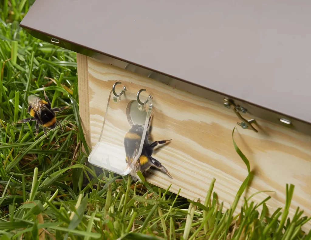 Wachsmottensperre für Hummelhäuser