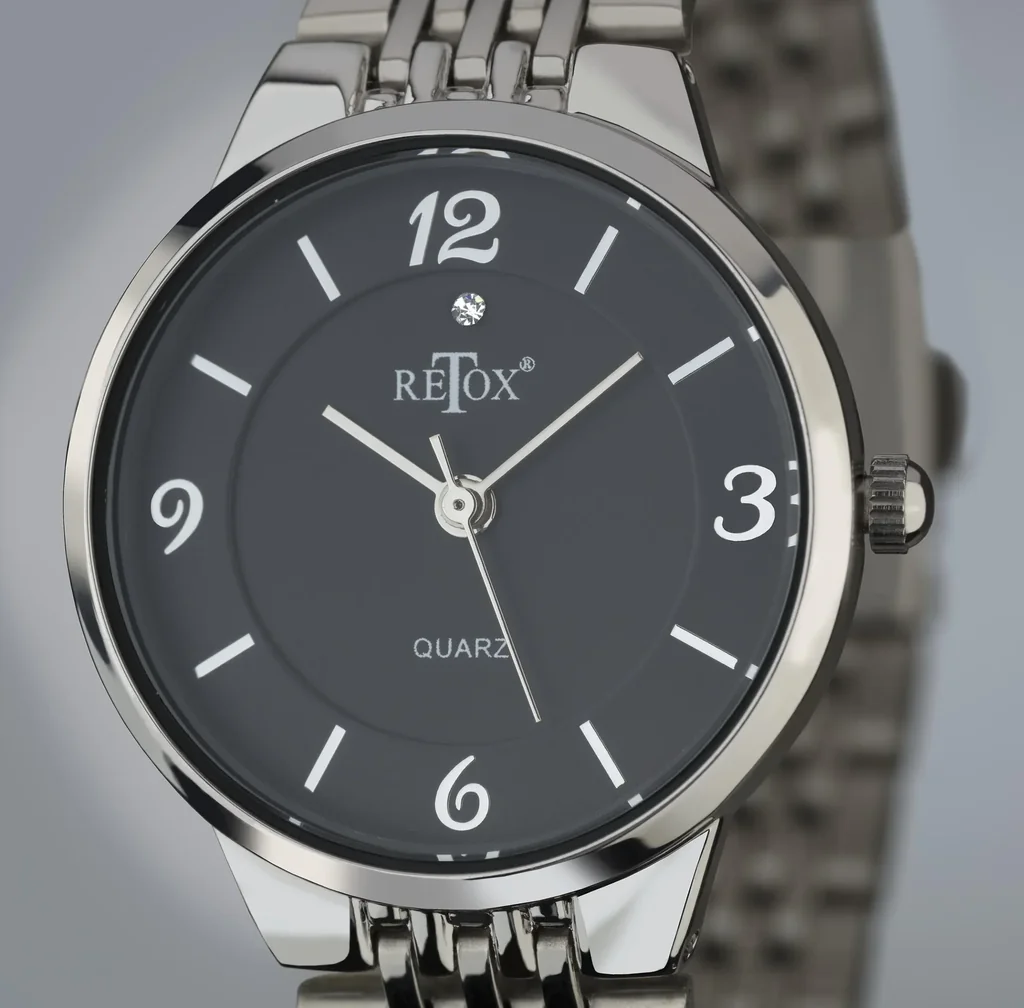 Damen und Herren Uhren Set, schwarzes Zifferblatt und Swarowski Kristall auf der Damenuhr