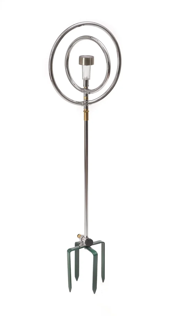 3 in 1 Edelstahl-Rasensprenger, mit Solarbeleuchtung, rotierendem Wasserspiel und Bewässerungsfunktion