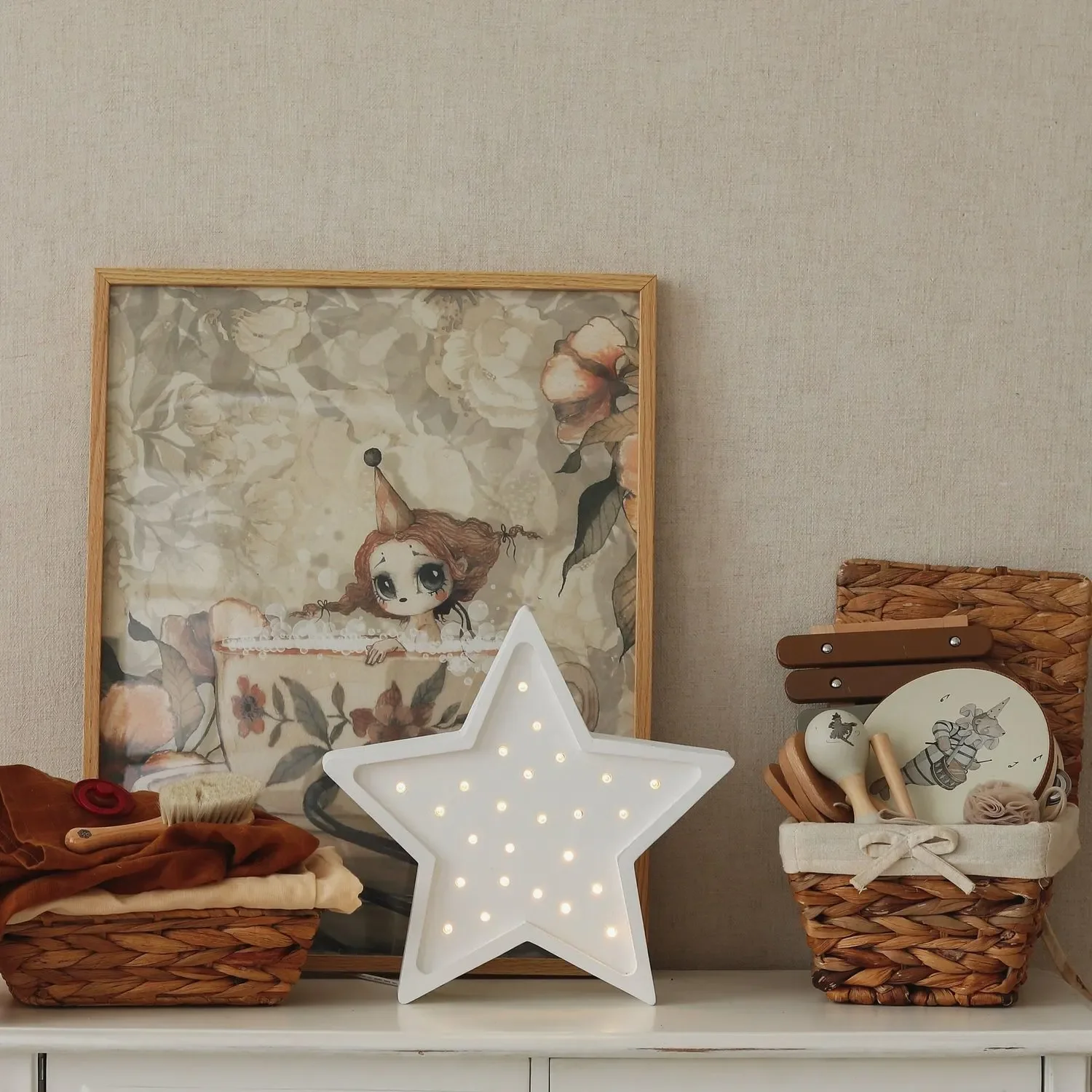 "Little Lights Nachtlicht Kinder, Nachtlampe Stern - 100% Kiefernholz natur image"