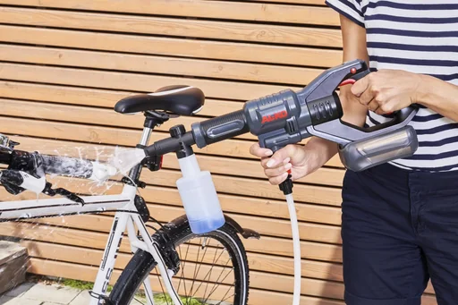 "18 V BOSCH HOME AND GARDEN COMPATIBLE Akku-Hochdruckreiniger PW 1850 image"