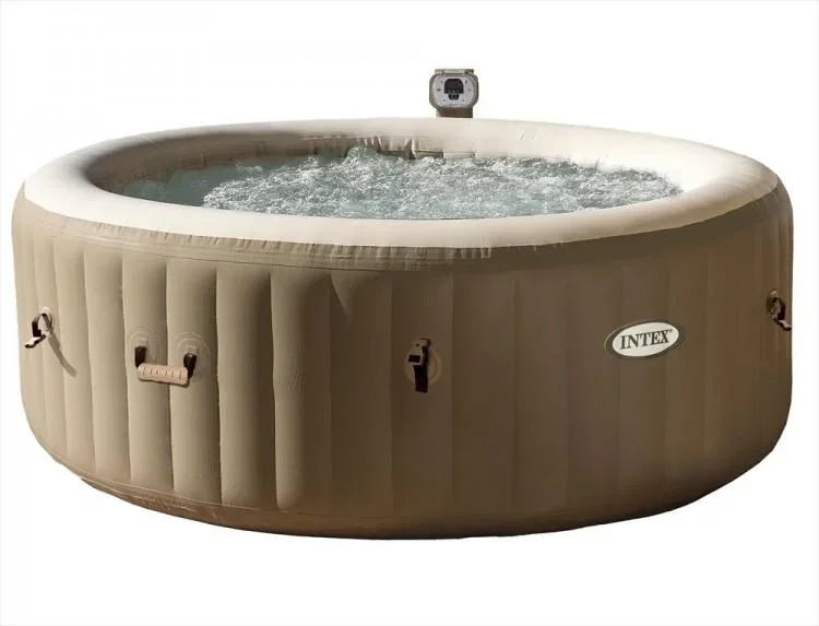 Bubble-Jacuzzi mit hartem Wasser