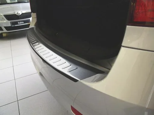 "Ladekantenschutz Skoda Octavia II Kombi / Edelstahl, Baujahr 2004>, 2008-2013 image"