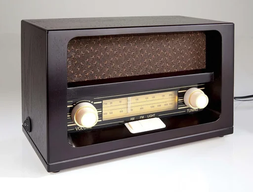 "Nostalgieradio mit Echtholzgehäuse und bernsteinfarbenen Tasten image"
