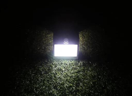 "Solar LED Leuchte mit Bewegungsmelder, schwarz image"