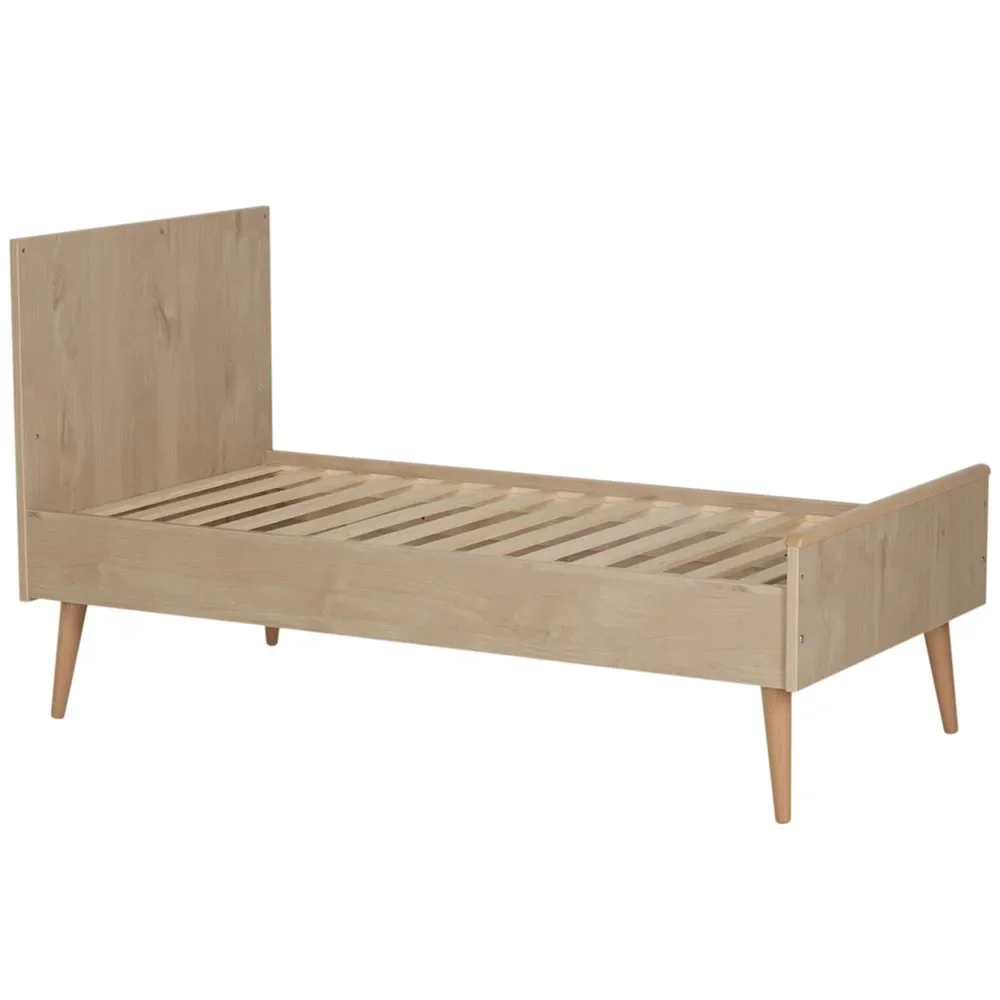 "Quax Cocoon Kinderbett Eiche natur Nachbildung 90 x200 image"