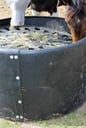Heuspender "Slow Feeder" für ganze Heuballen