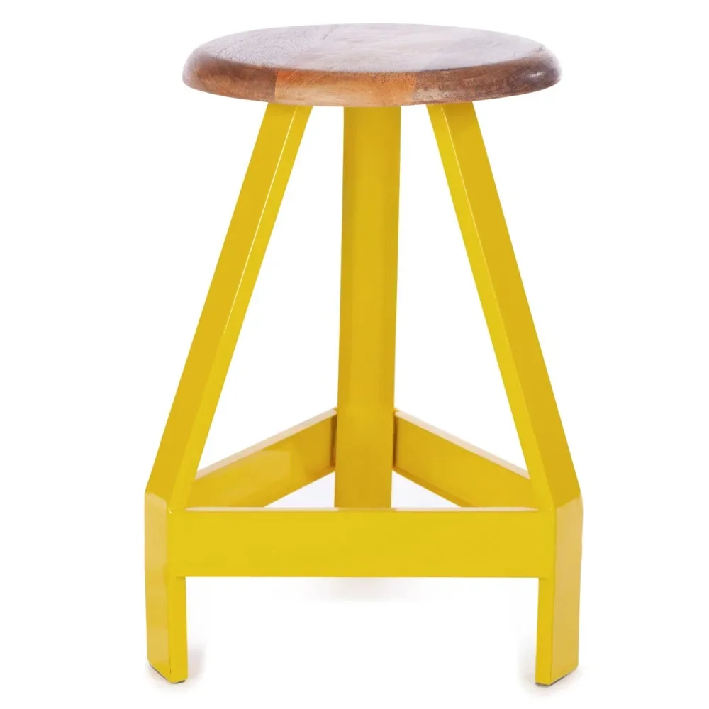 Gelber Hocker aus Metall und Holz
