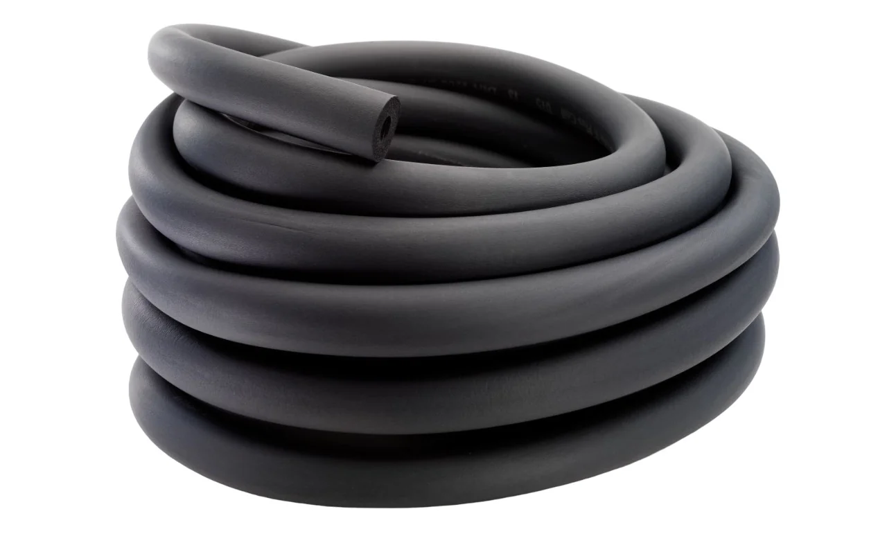 "AEROFLEX® SH COIL Rohrisolierung, Rohrdämmung - Endlos, Selbstklebend, Flexibler Dämmstoff aus Geschlossenzelligem Schaum Kautschukbasis, Schwarz - 22 x 10 mm/22m image"