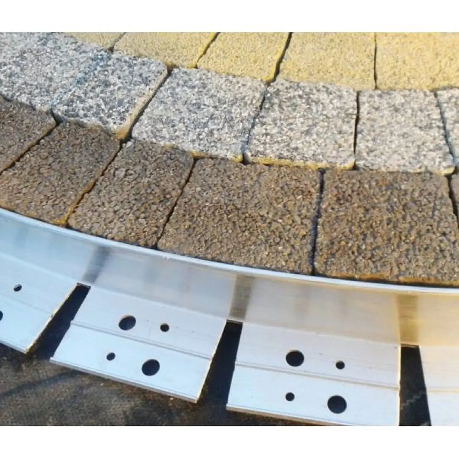 Ultra Starke Alu Rasenkanten 64mm x 100cm | Beeteinfassung | Beetumrandung | Bee