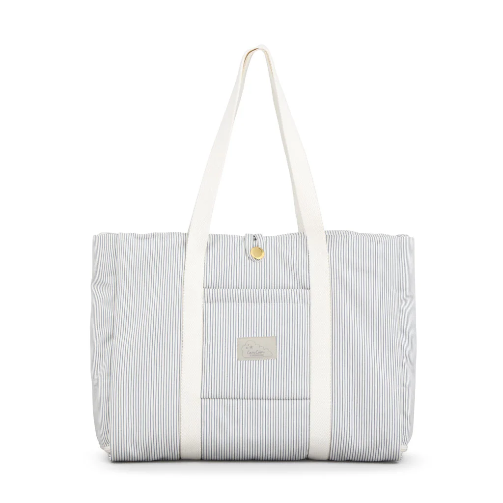Faltbare blaue Wickeltasche mit Wickelunterlage