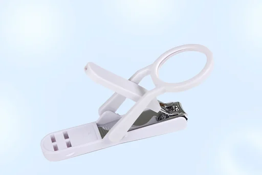 Nagelknipser mit Lupe, weiß