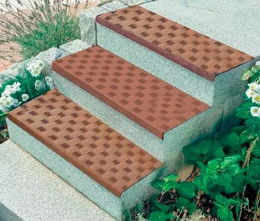 "Gummi Winkel - Stufenmatte, dunkelbraun- Set mit 3 Stück image"