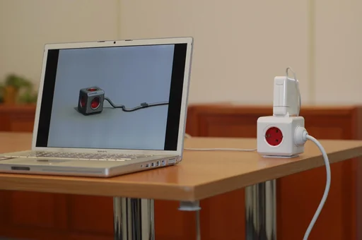 "Powercube Extended Steckdosenwürfel mit 4 Steckdosen image"