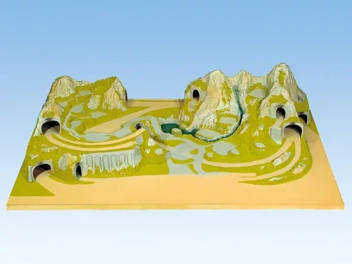 "Fertiggelände Silvretta-220 x 140cm, 52cm hoch, koloriert und begrast, auf Holzrahmen image"