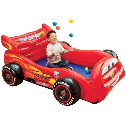 "Autos Rennen mit aufblasbaren Kugeln image"