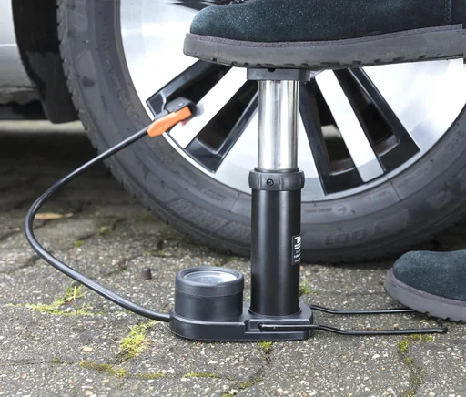 "Mini-Fußpumpe image"