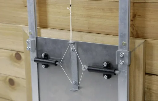 "Selbstverriegelung für automatische Hühnertür image"