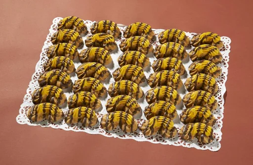 "Sandiges Spritzgebäck „Leoparden-Tatzen“, in Hufeisen-Form, 3 x 200 g image"