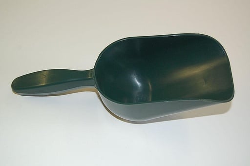 "Futterschaufel, Inhalt ca. 2 kg image"