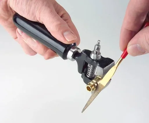 "Handschraubstock image"