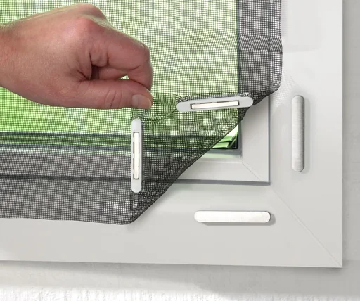 "Fenster-Insektenschutz mit Magnetbefestigung image"