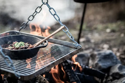 "Feuerpfanne mit zwei Henkeln image"